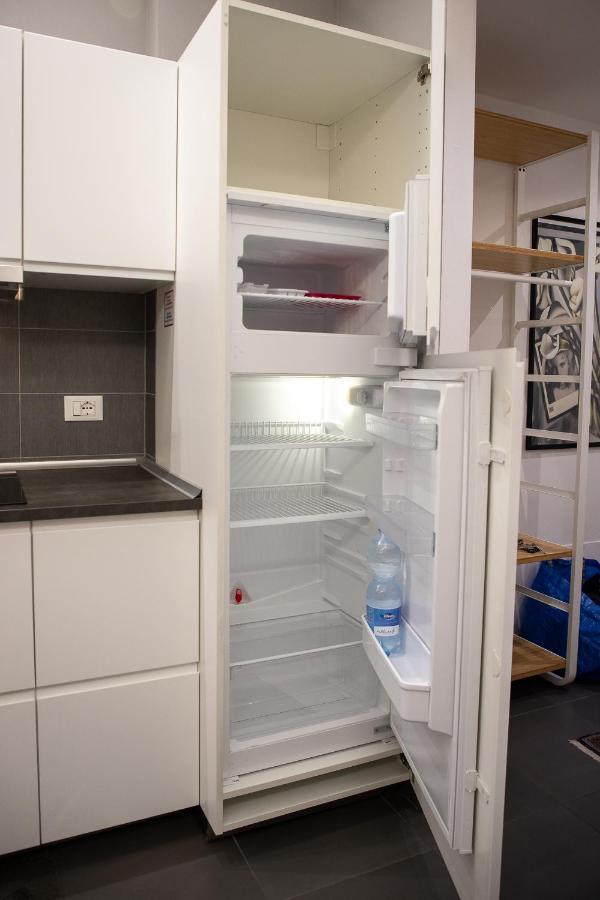 Happy Home Bo Centro Free Private Parking โบโลญญา ภายนอก รูปภาพ