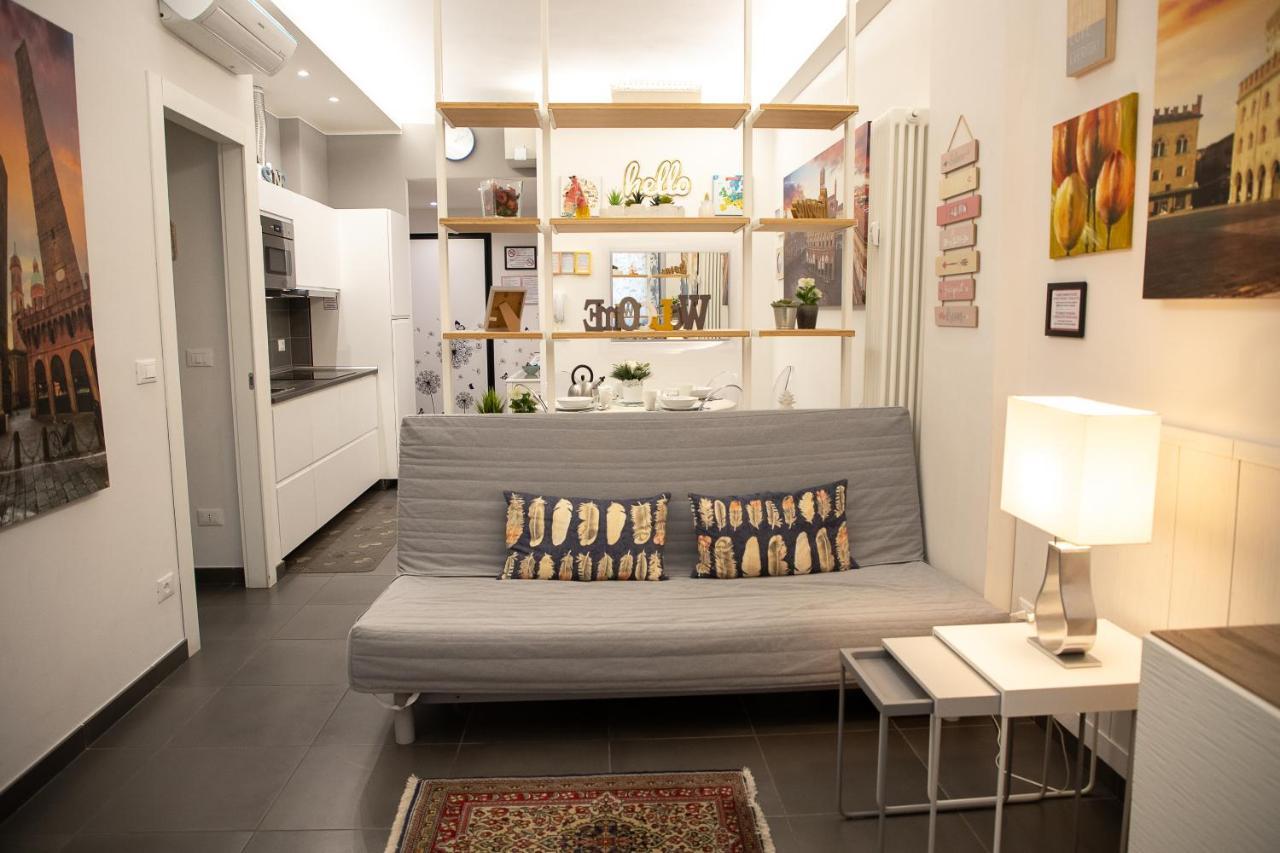 Happy Home Bo Centro Free Private Parking โบโลญญา ภายนอก รูปภาพ